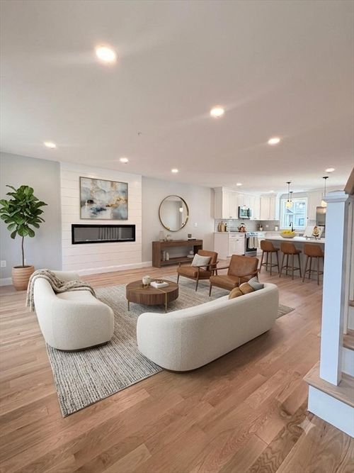 4-9 Acton Rd, Chelmsford, MA, 01824-3411 | Card Image