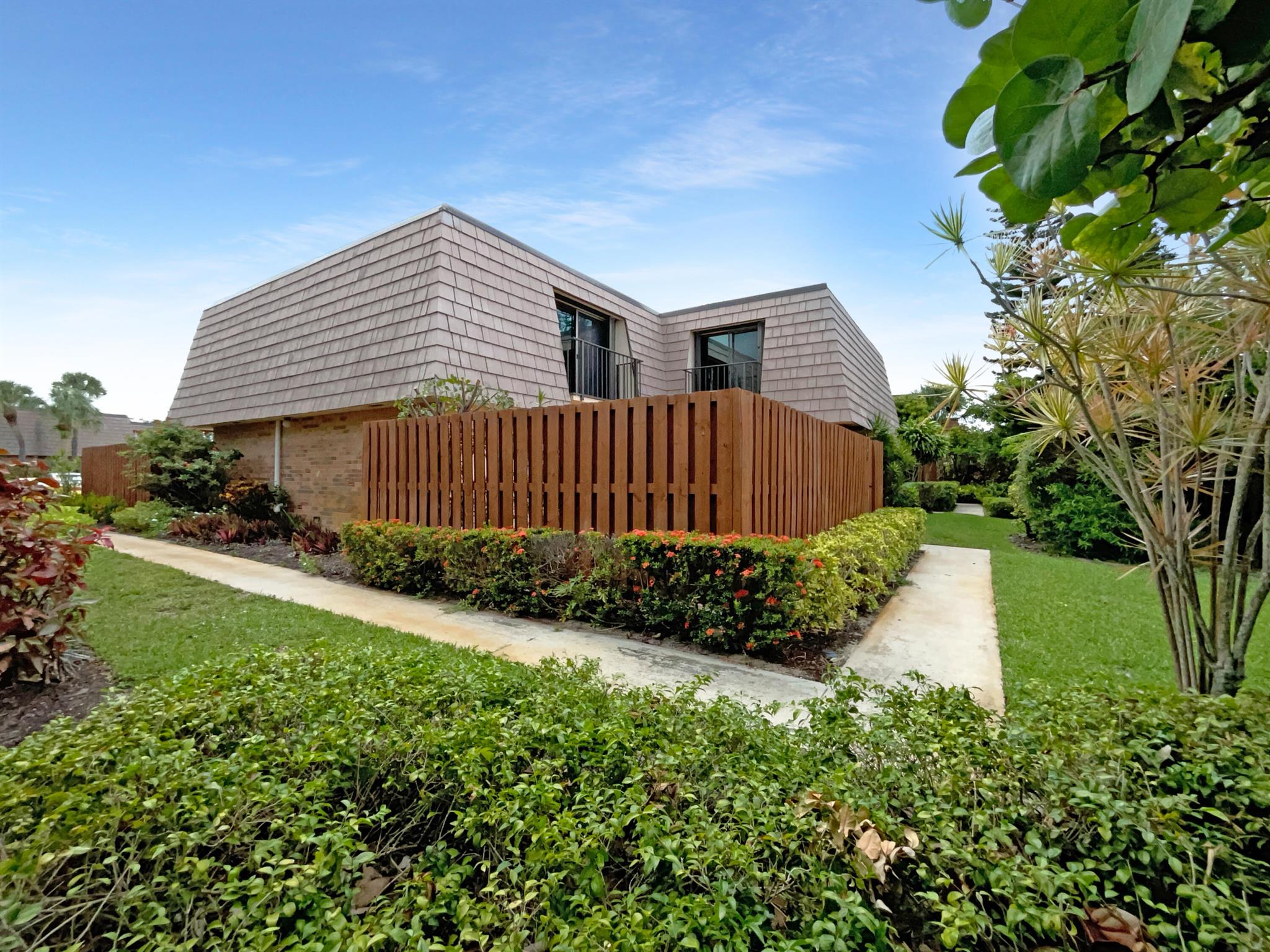 Ocean Cove Dr, Jupiter, FL 33477