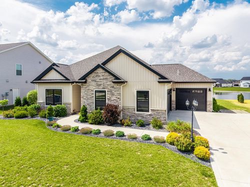 936 Switchfoot Dr, Huntertown, IN, 46748-4810 | Card Image