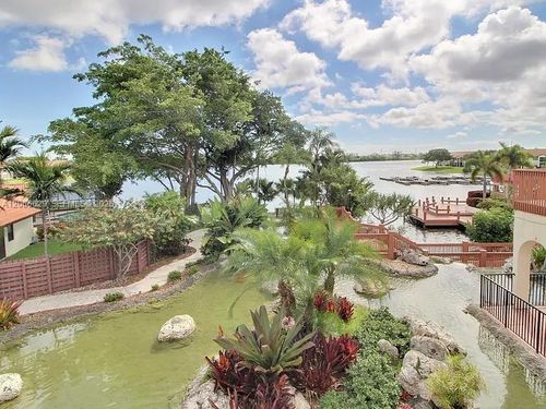 206 Liberty Ct, Deerfield Beach, FL, 33442-9105 | Card Image