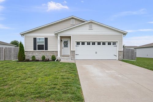 1642 Westport Dr, Davenport, IA, 52804-7007 | Card Image