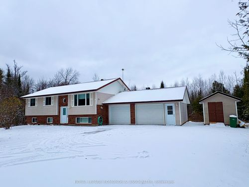 418 Forest Park Rd, Pembroke, ON, K8A6W2 | Card Image