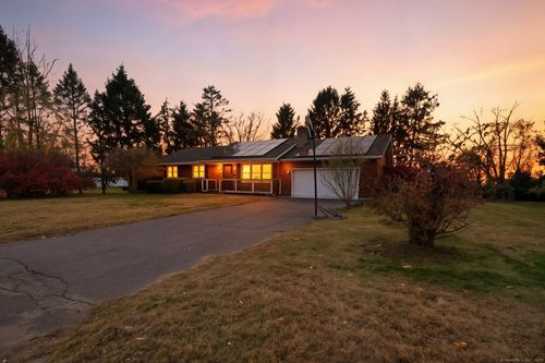 3 Eastwood Dr, Broad Brook, CT, 06016-9670 | Card Image