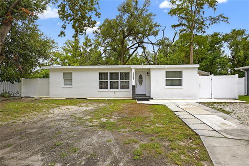 1302 W Hollywood St, Tampa, FL, 33604-3940 | Card Image