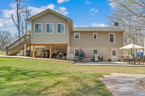 35 Ross Woods Dr, Rustburg, VA, 24588-3442 | Card Image