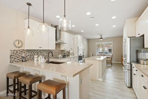 2263-14200 W Village Pkwy, Litchfield Park, AZ, 85340-2768 | Card Image
