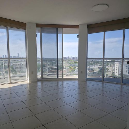 1202-1 Glen Royal Pkwy, Miami, FL, 33125-5287 | Card Image