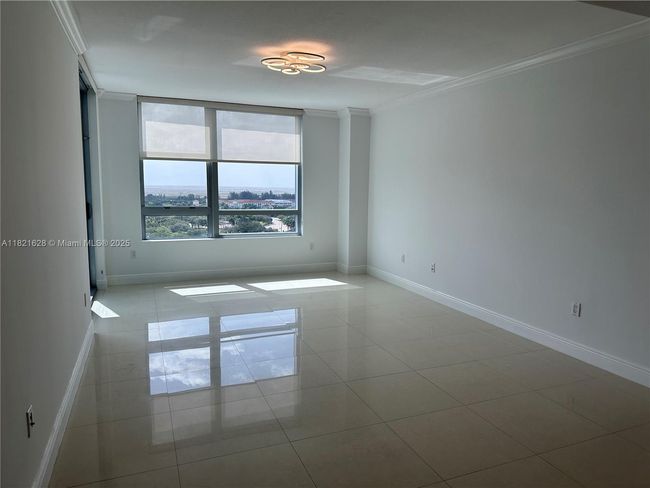 APT-1706N - 2641 N Flamingo Rd, Condo with 2 bedrooms, 2 bathrooms and null parking in Plantation FL | Image 9