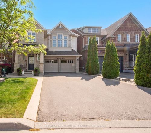 85 Waterville Way, Caledon, ON, L7C3P2 | Card Image