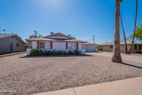 2808 S Terrace Rd, Tempe, AZ, 85282-3928 | Card Image