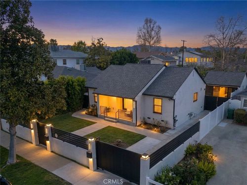 4926 Greenbush Ave, Sherman Oaks, CA, 91423-2007 | Card Image