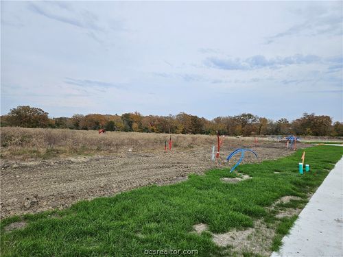 2805 Goldberg Drive, Bryan, TX, 77808 | Card Image