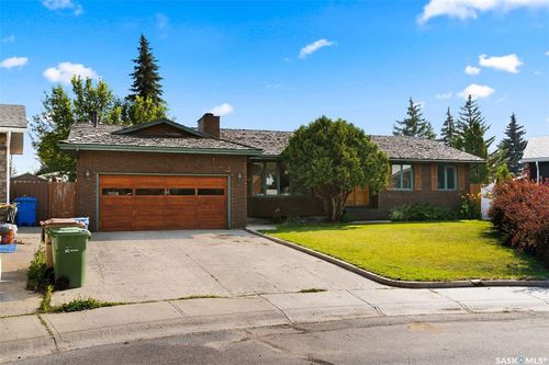 123 Dunsmore Dr, Regina, SK, S4R7G3 | Card Image