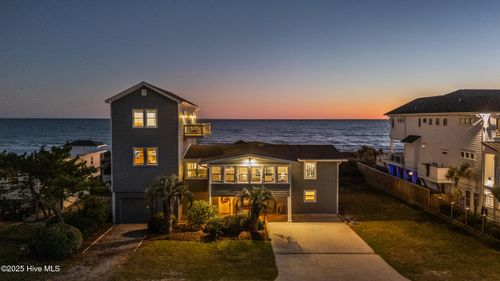 5419 W Beach Dr, Oak Island, NC, 28465-7926 | Card Image