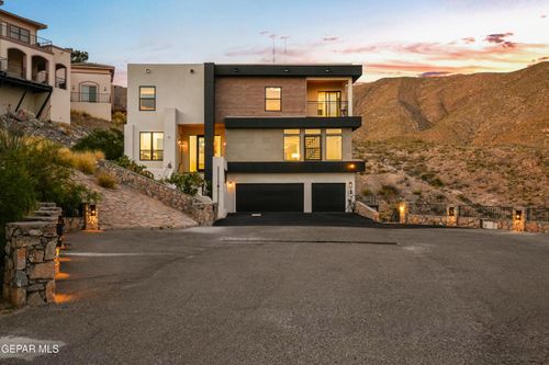 10 Bronze Crest Ln, El Paso, TX, 79902-1933 | Card Image