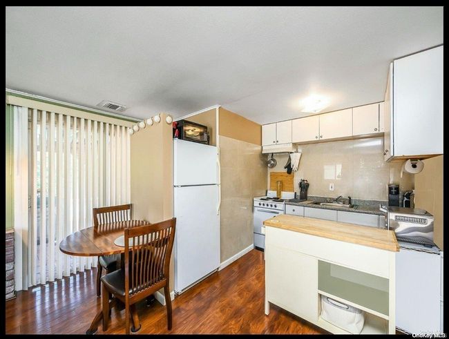 9 Wakefield Ct, House other with 5 bedrooms, 4 bathrooms and null parking in Deer Park NY | Image 29