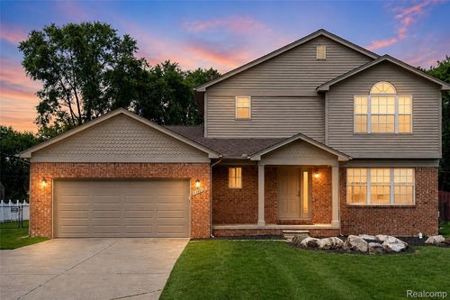 41585 Cherry Hill Rd, Canton, MI, 48188-1201 | Card Image