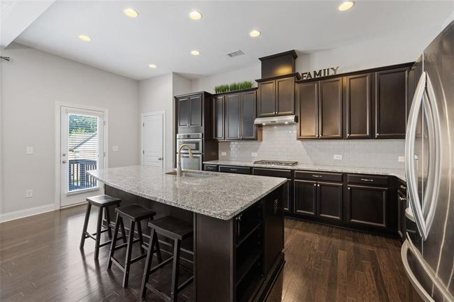 5504 Cameron Parc Dr, Townhouse with 3 bedrooms, 4 bathrooms and 2 parking in Johns Creek GA | Image 18