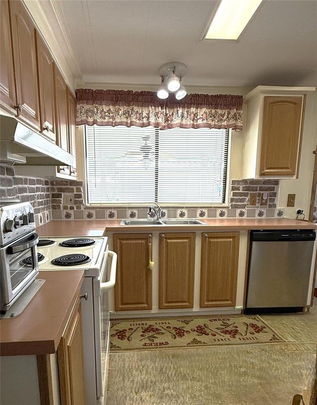 3108 Dorothy Pl, House other with 2 bedrooms, 2 bathrooms and null parking in ELLENTON FL | Image 17