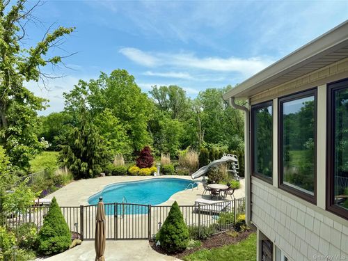 26 Bridle Ln, Chester, NY, 10918-1116 | Card Image