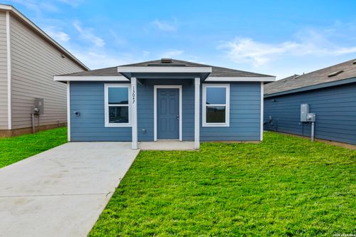 13047 Lake Fryer, Saint Hedwig, TX, 78152-0664 | Card Image