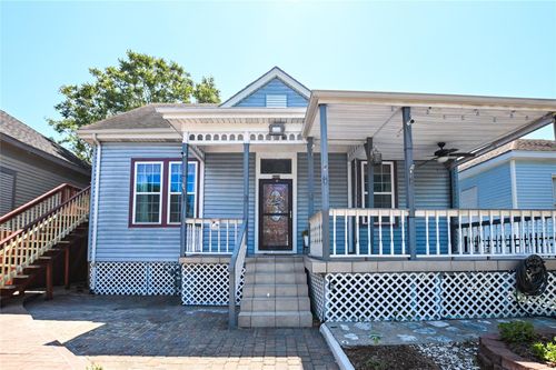 front-4009 Avenue O, Galveston, TX, 77550 | Card Image
