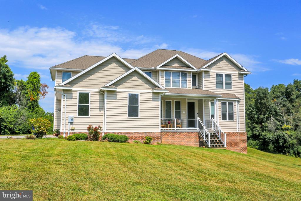 Paradise Ln, Glen Rock, PA 17327