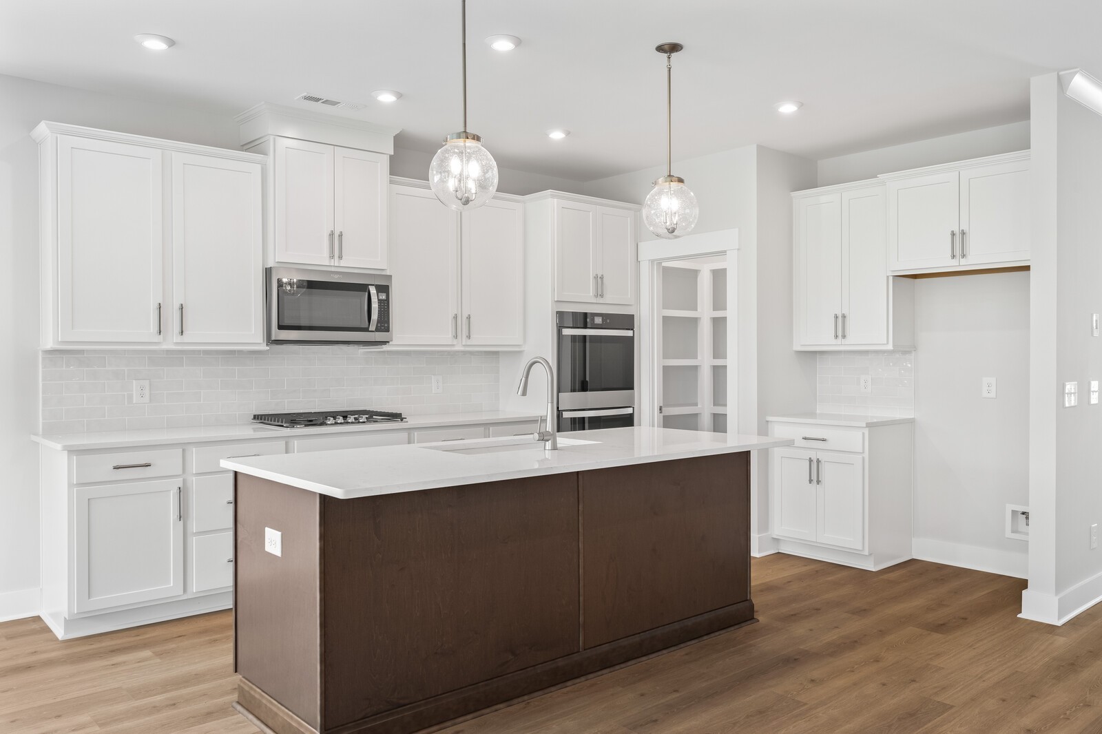 Inez Dr, Smyrna, TN 37167