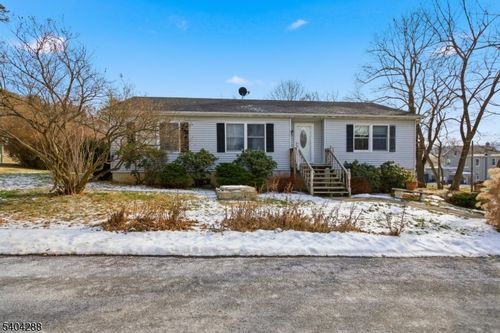 81 Belvidere Ave, Oxford, NJ, 07863-3156 | Card Image
