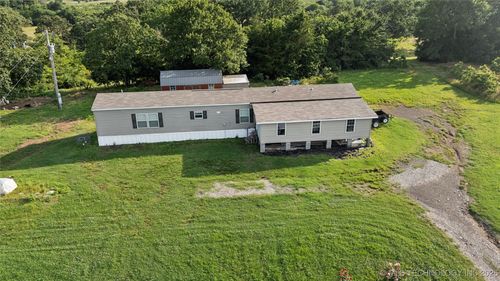 27291 370th Ave, McCurtain, OK, 74944-3343 | Card Image