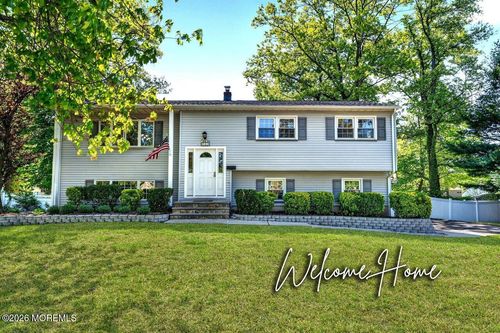 33 Bayberry Ln, New Monmouth, NJ, 07748-1424 | Card Image