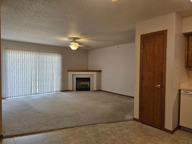 APT-4 - 3649 Pheasant Ln, Condo with 2 bedrooms, 1 bathrooms and null parking in Waterloo IA | Image 5