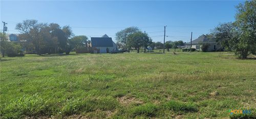 205-207 W Baltimore Avenue, Seadrift, TX, 77983 | Card Image