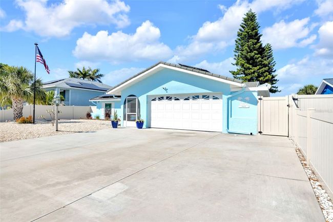 1015 Spindle Palm Way, House other with 3 bedrooms, 2 bathrooms and null parking in APOLLO BEACH FL | Image 8