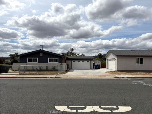 8657 Rumson Dr, Santee, CA, 92071-2345 | Card Image
