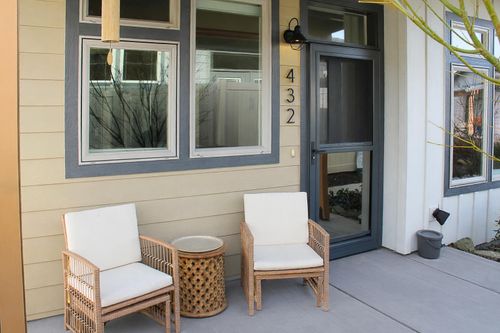 432 Nandina St, Ashland, OR, 97520-9565 | Card Image