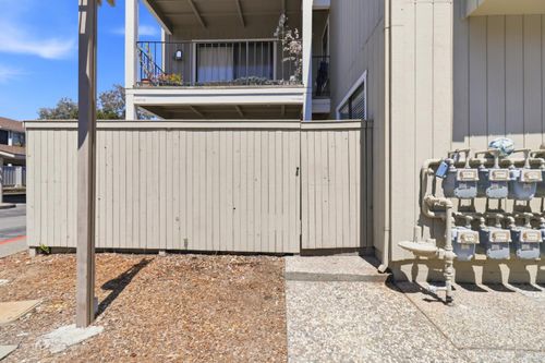 8 Lakeview Ct, Novato, CA, 94947-4718 | Card Image