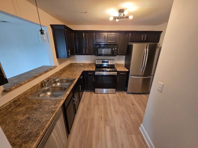 UNIT-7 - 8121 Lenox Creekside Dr, Condo with 2 bedrooms, 2 bathrooms and null parking in Antioch TN | Image 4