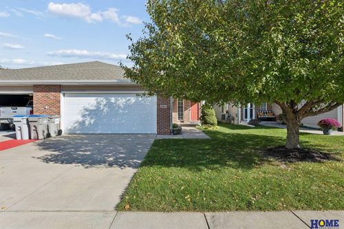 6104 Windhaven Dr, Lincoln, NE, 68512-2120 | Card Image