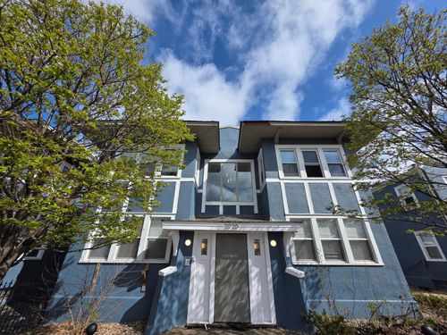 2020 E Franklin Ave, Minneapolis, MN, 55404-2246 | Card Image