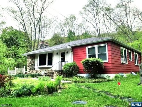 438 Longview Dr, Newton, NJ, 07860-6764 | Card Image