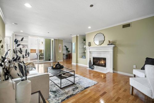 103-110 Park Rd, Burlingame, CA, 94010-4316 | Card Image