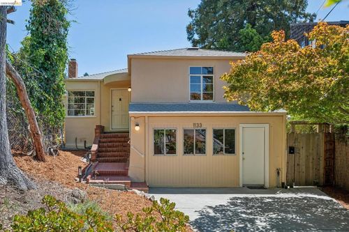 1133 Walnut St, Berkeley, CA, 94707-2616 | Card Image