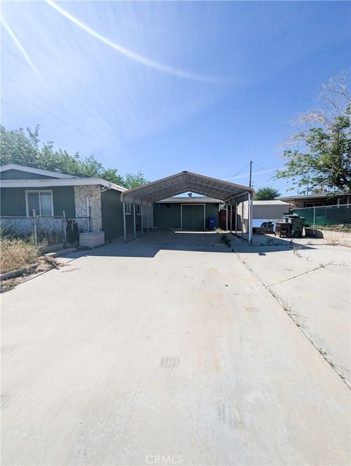 15769 La Cubre Dr, Victorville, CA, 92394-2128 | Card Image