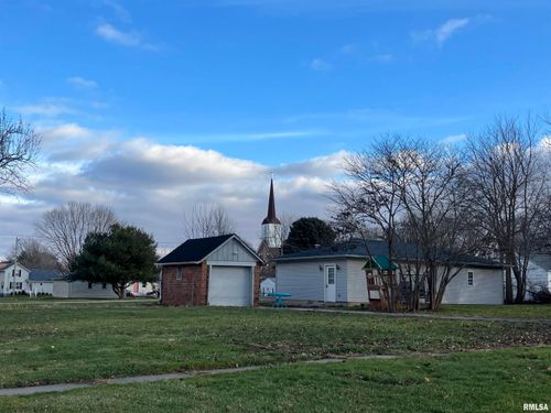 128 S Reed St, Sheffield, IL, 61361-9556 | Card Image