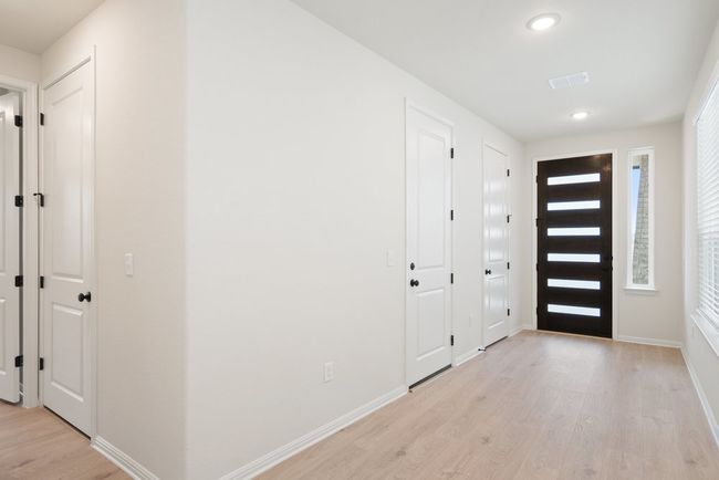 2008 Kit Cir, House other with 4 bedrooms, 3 bathrooms and 2 parking in Austin TX | Image 4