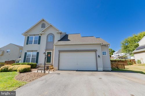39 Kimberwicke Dr N, CHARLES TOWN, WV, 25414-3300 | Card Image
