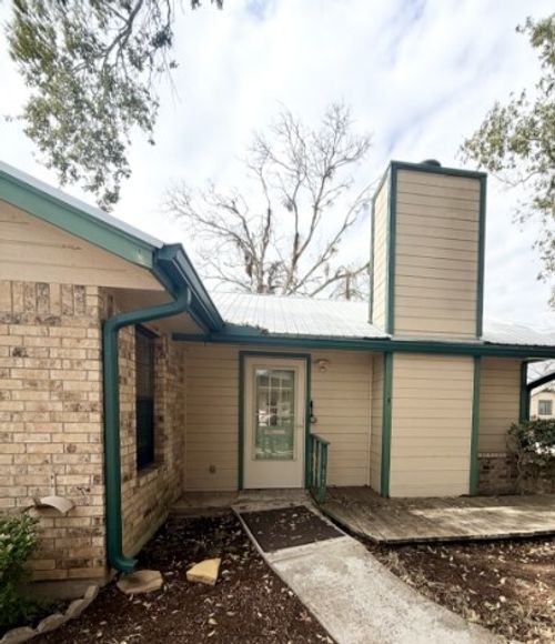 108-a-728 W San Antonio St, Lockhart, TX, 78644-2590 | Card Image