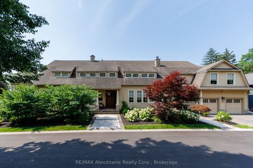 26 Trafalgar Rd, Oakville, ON, L6J3E7 | Card Image