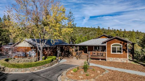 20066 Dawn Rdg, Jackson, CA, 95642-9681 | Card Image